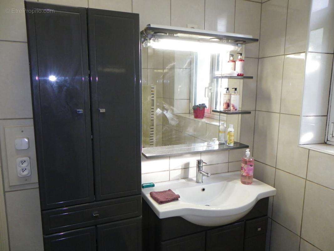 Maison à ORADOUR-SUR-VAYRES