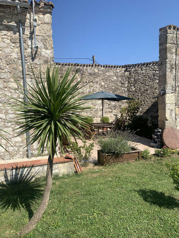 Maison à ESPIENS