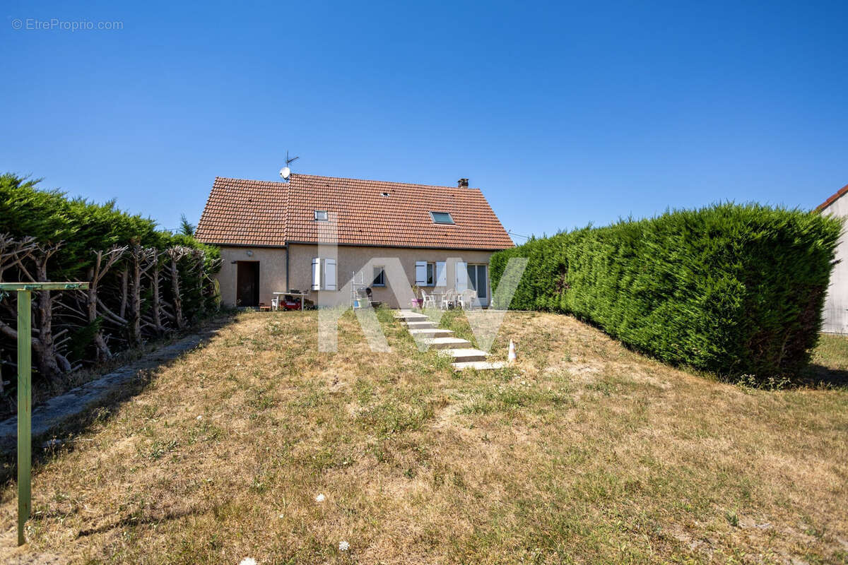 Maison 147 m² à Rebrechien  - photo 4