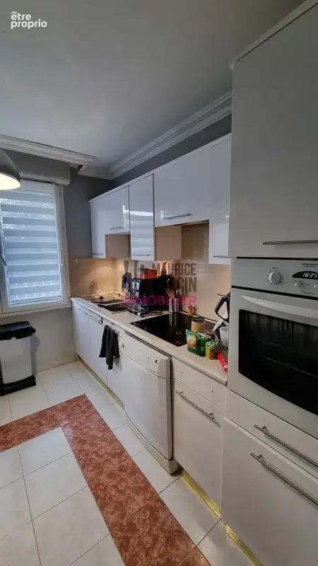 Appartement 75 m² à Entraigues-Sur-La-Sorgue  - photo 3