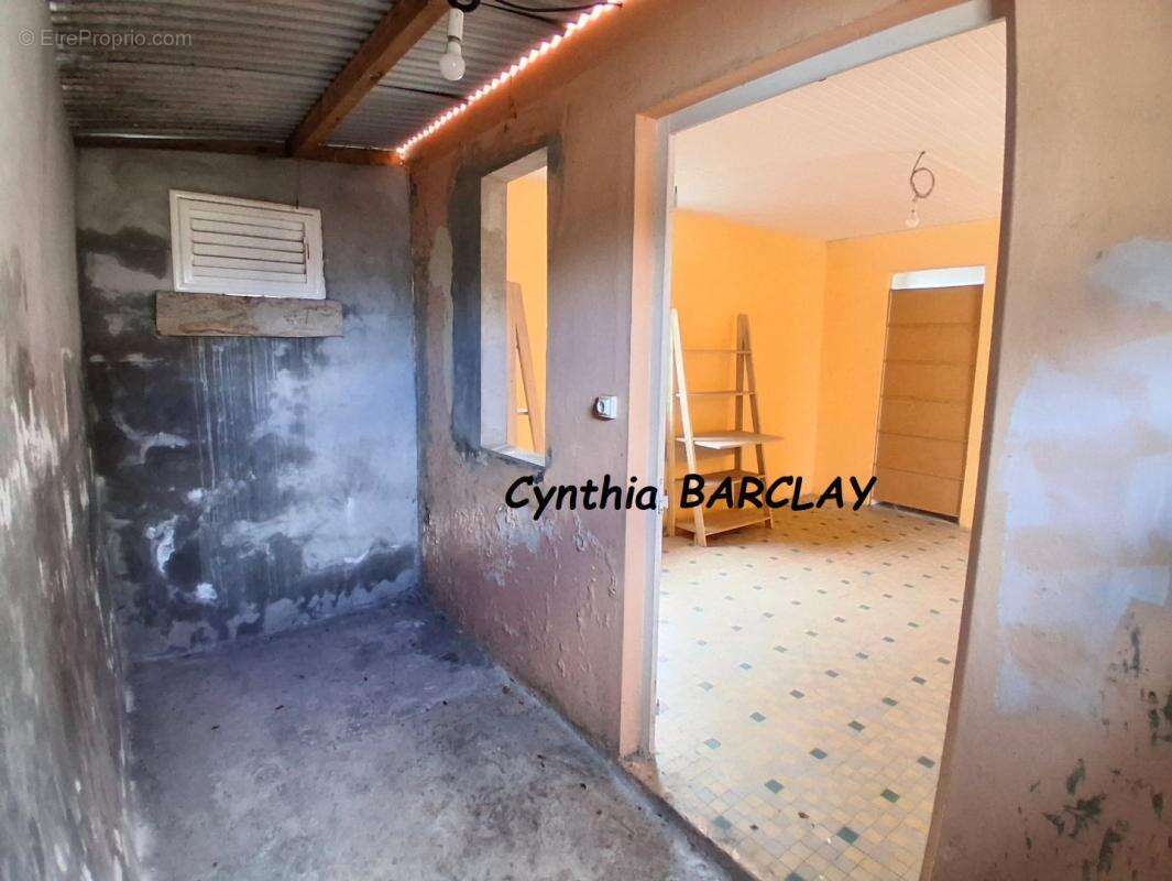 Maison 80 m² à Fort-De-France  - photo 8
