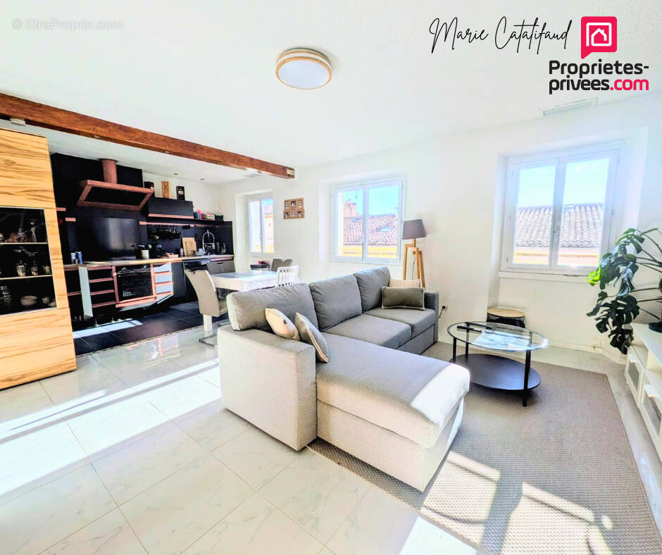 Appartement à LE MUY