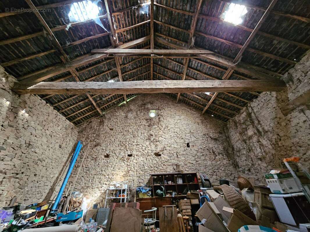 Appartement à ROZIERS-SAINT-GEORGES