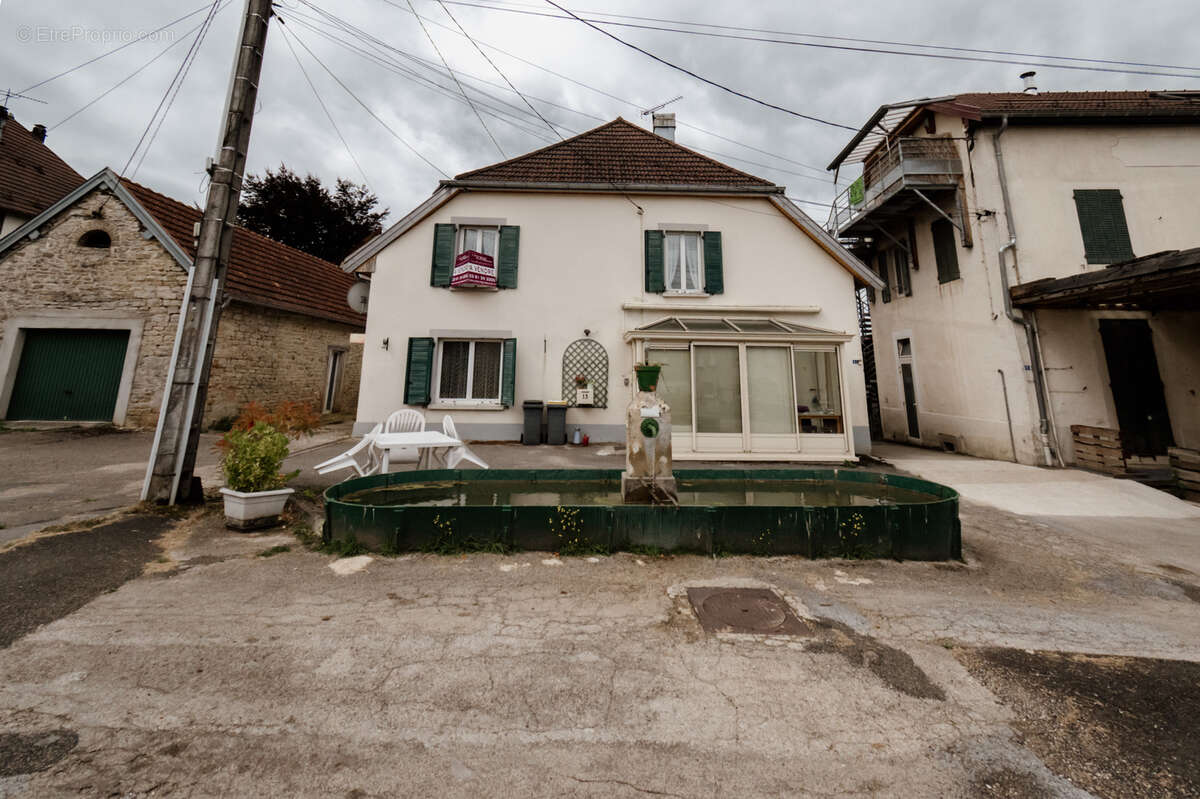 Maison à VILLERS-SOUS-CHALAMONT