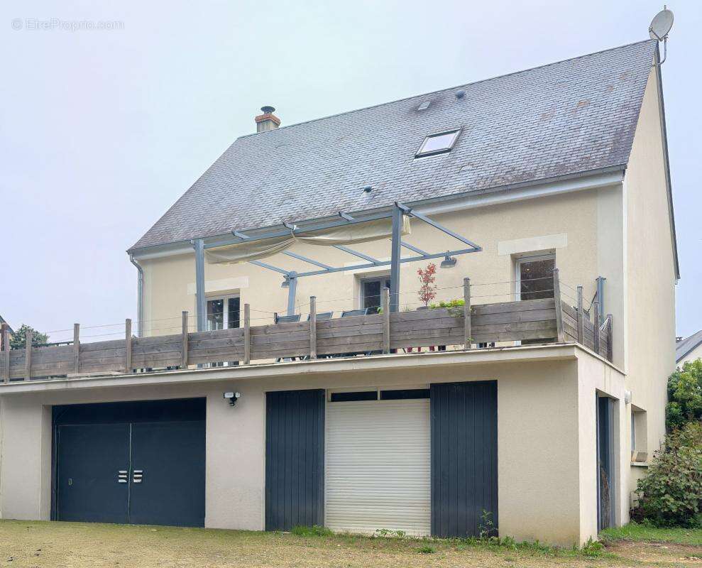 Maison à NEUILLE-PONT-PIERRE