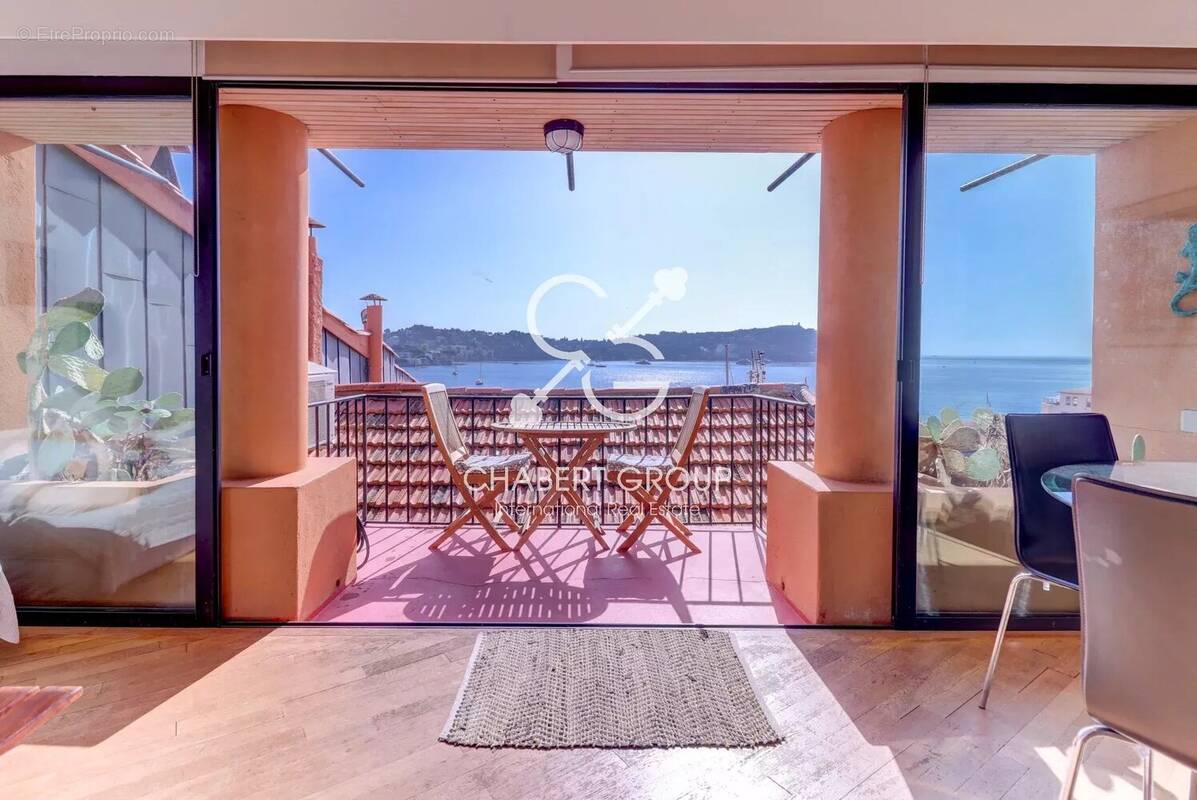 Appartement à VILLEFRANCHE-SUR-MER