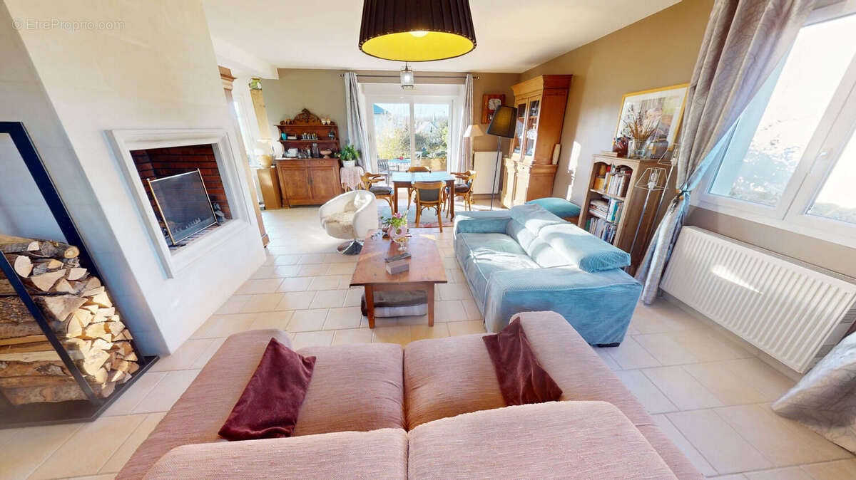 Maison à SAINT-AIGNAN-DE-CRAMESNIL