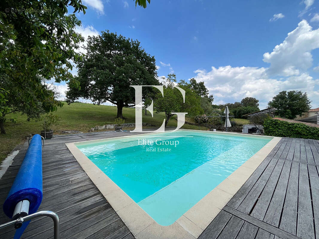 Maison à BOURG-CHARENTE