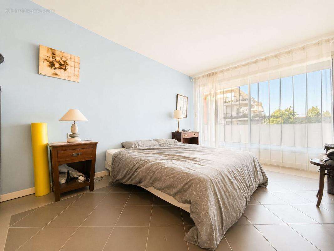 Appartement À Vendre - photo 2