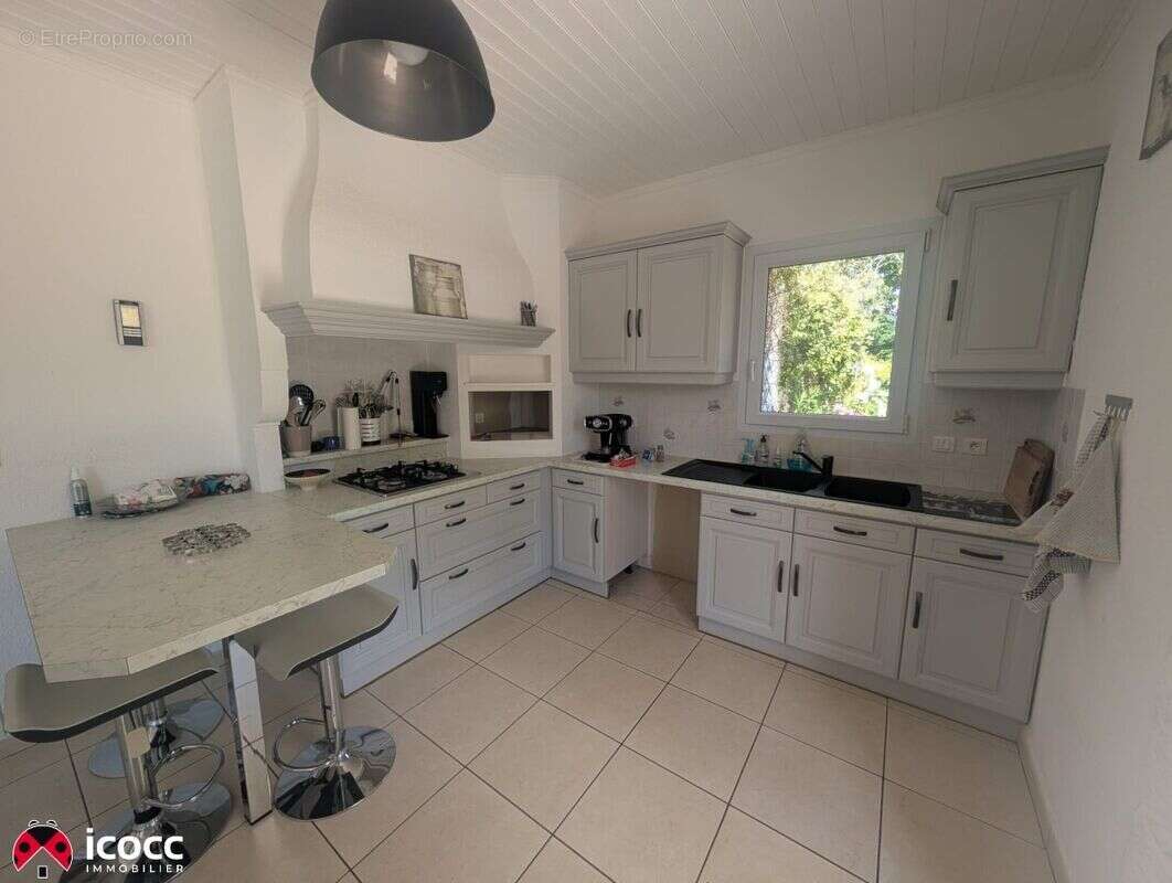 Maison 119 m² à Chateau-Guibert  - photo 4