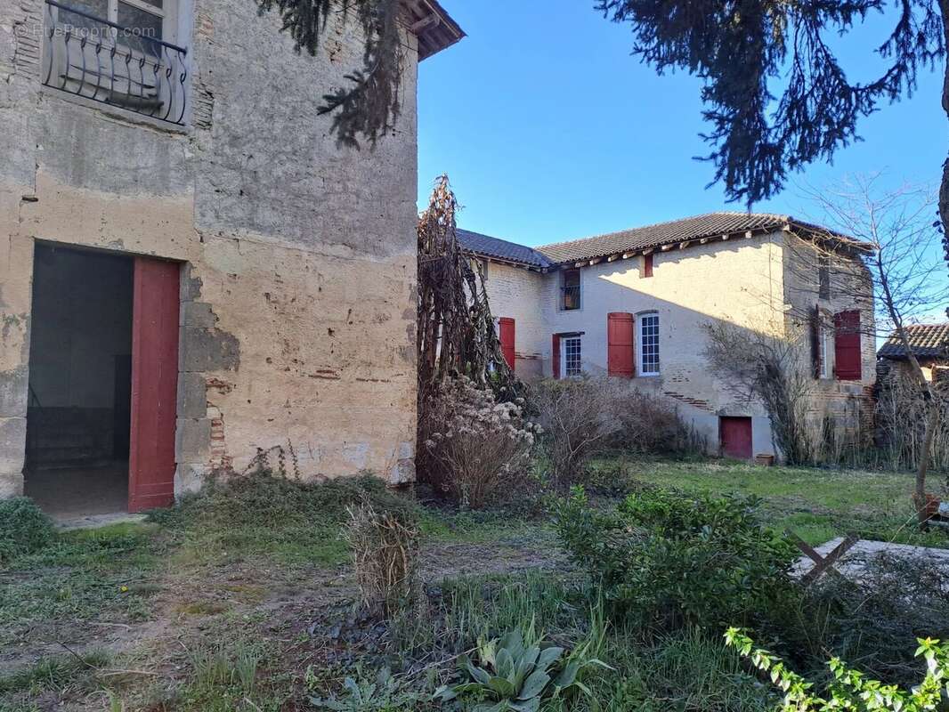 Demeure historique du XIIIème siècle – à finir de rénover - photo 18