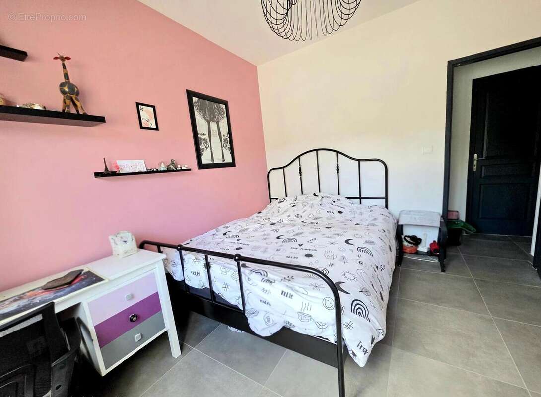 Photo 9 - Maison à SAINT-LAURENT-D'AIGOUZE