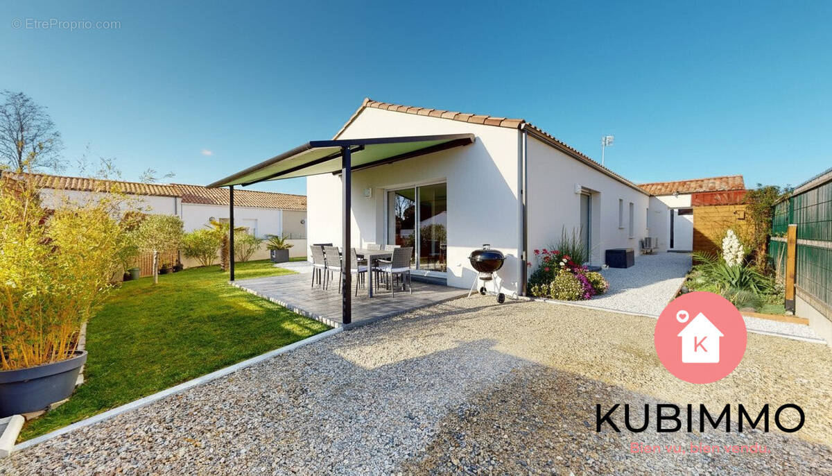 Terrasse, store motorisé et parking 2 ext - Maison à LONGEVILLE-SUR-MER