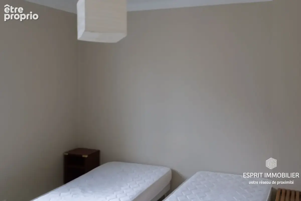 Concarneau - Immeuble avec local commercial, appartement et chambres d'hôtel - photo 11