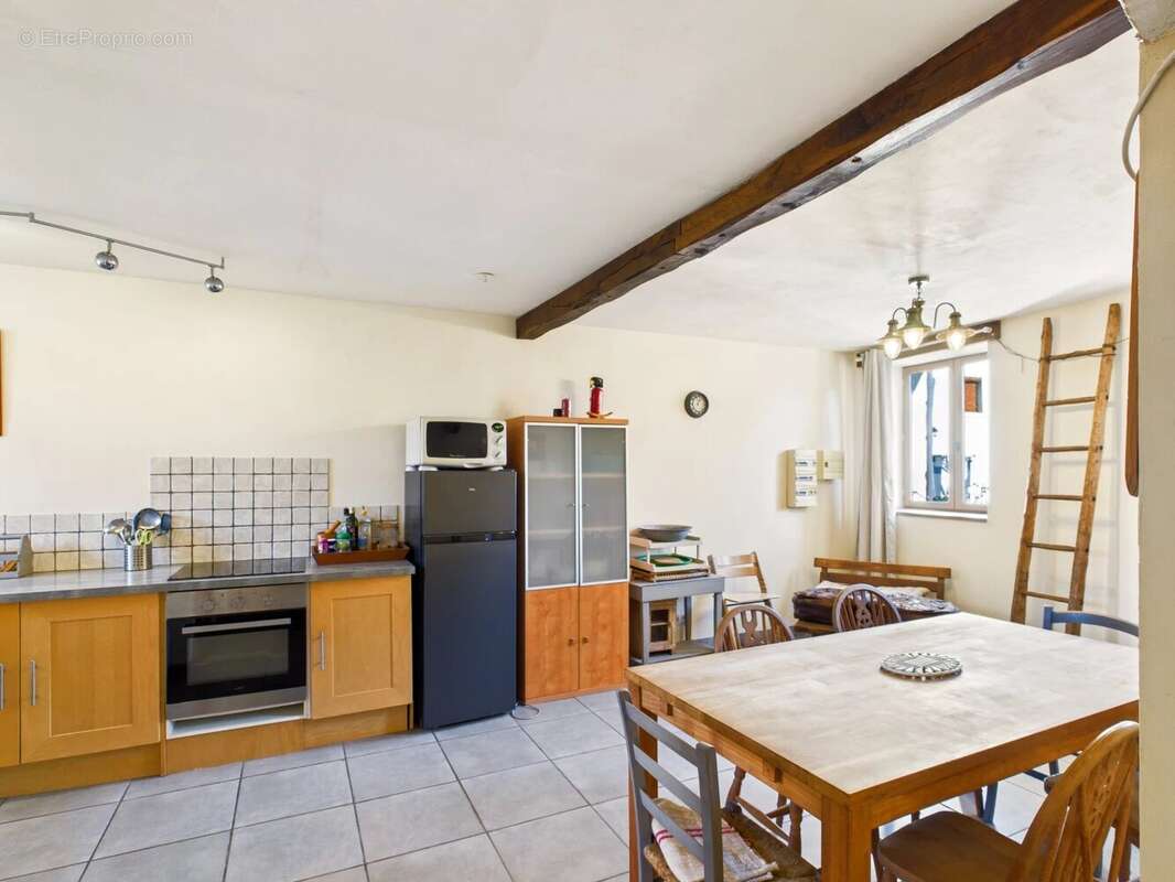 Maison à AUBETERRE-SUR-DRONNE