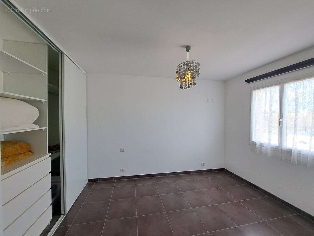 Maison à VILLENEUVE-LES-BEZIERS