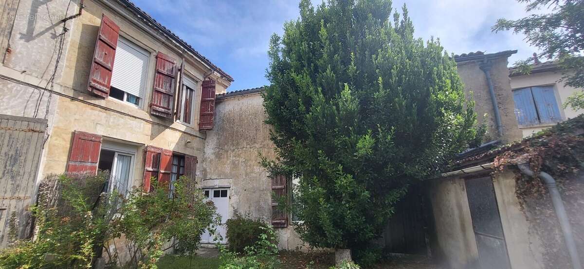 Maison à TAILLEBOURG