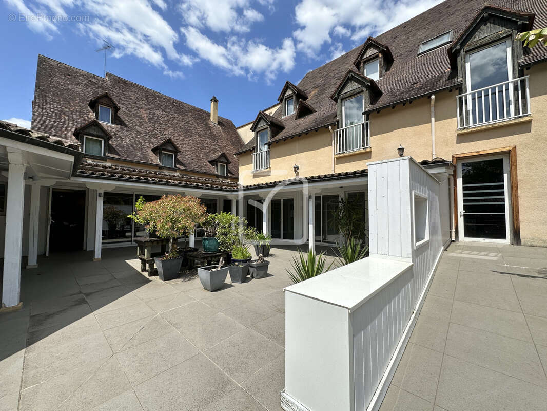 Maison à SARLAT-LA-CANEDA