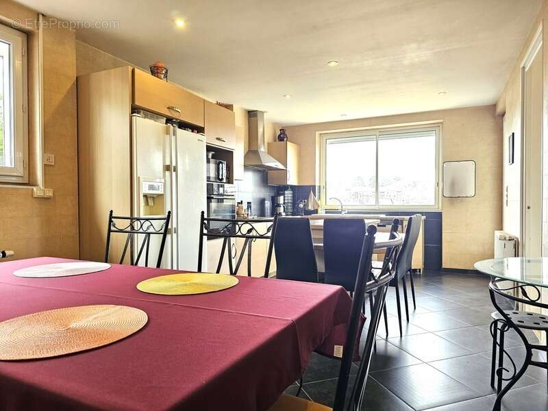 Maison à PANISSIERES