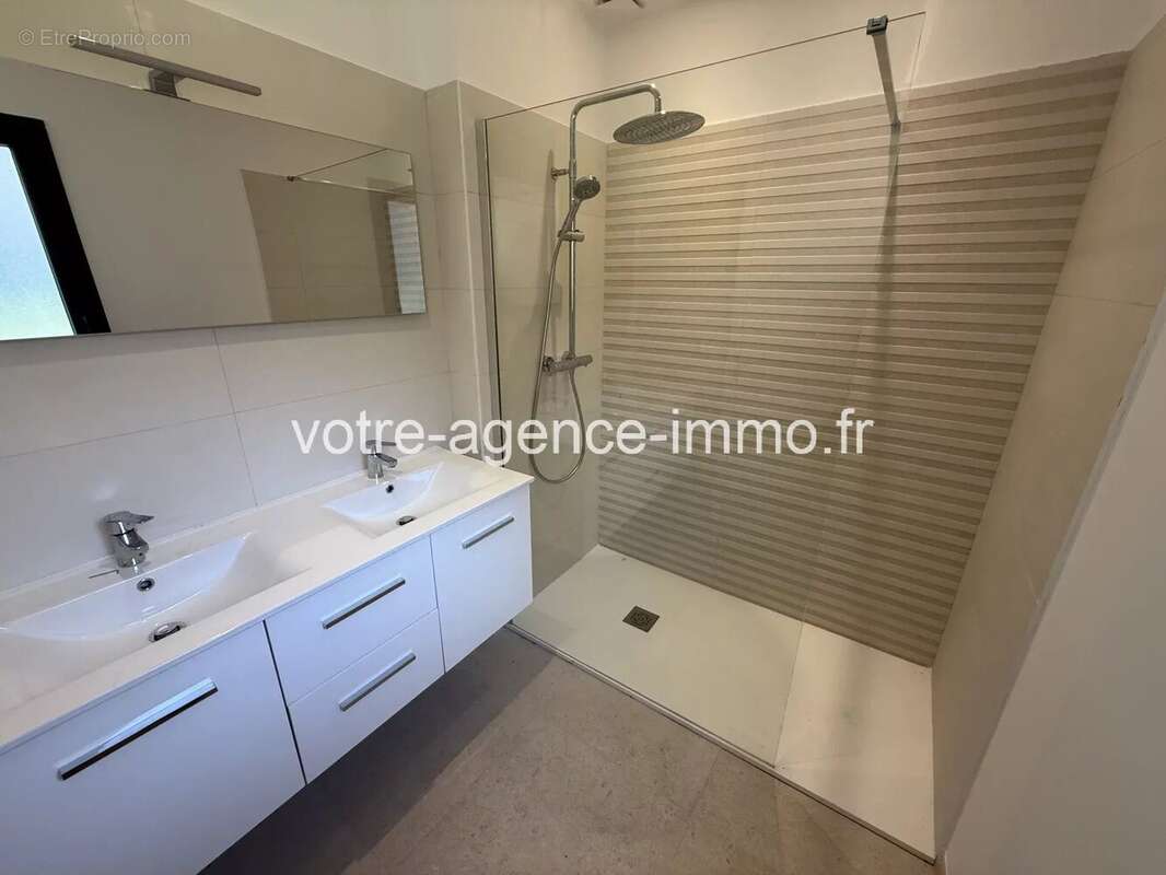 Maison à TOURRETTE-LEVENS