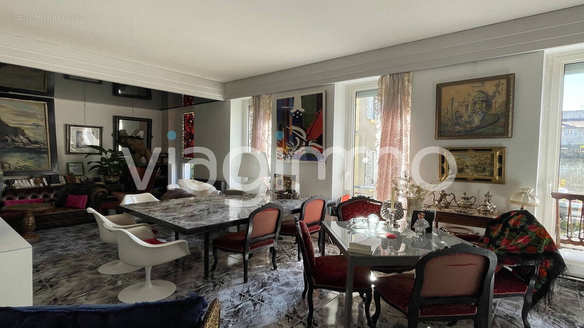 Appartement à MARSEILLE-6E