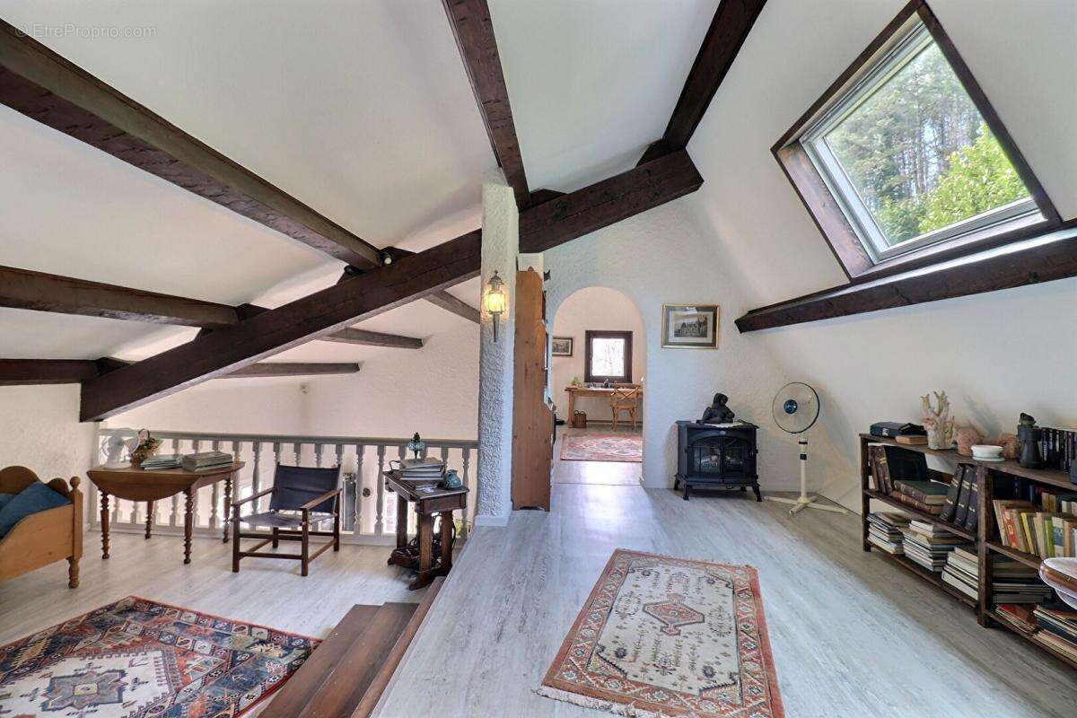 Maison à LA ROCHETTE