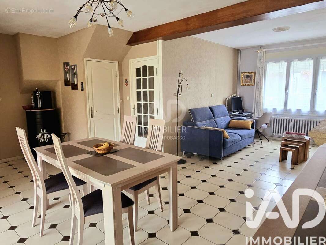 Photo 2 - Maison à MARCOING