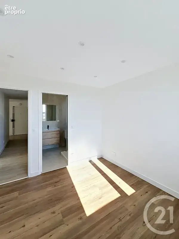 Appartement 4 pièces 83 m² à vendre à Savigny-Le-Temple (77176) - photo 7
