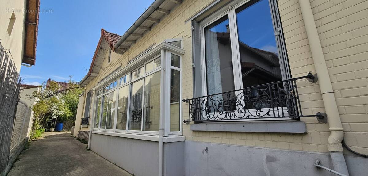 Maison à NANTERRE
