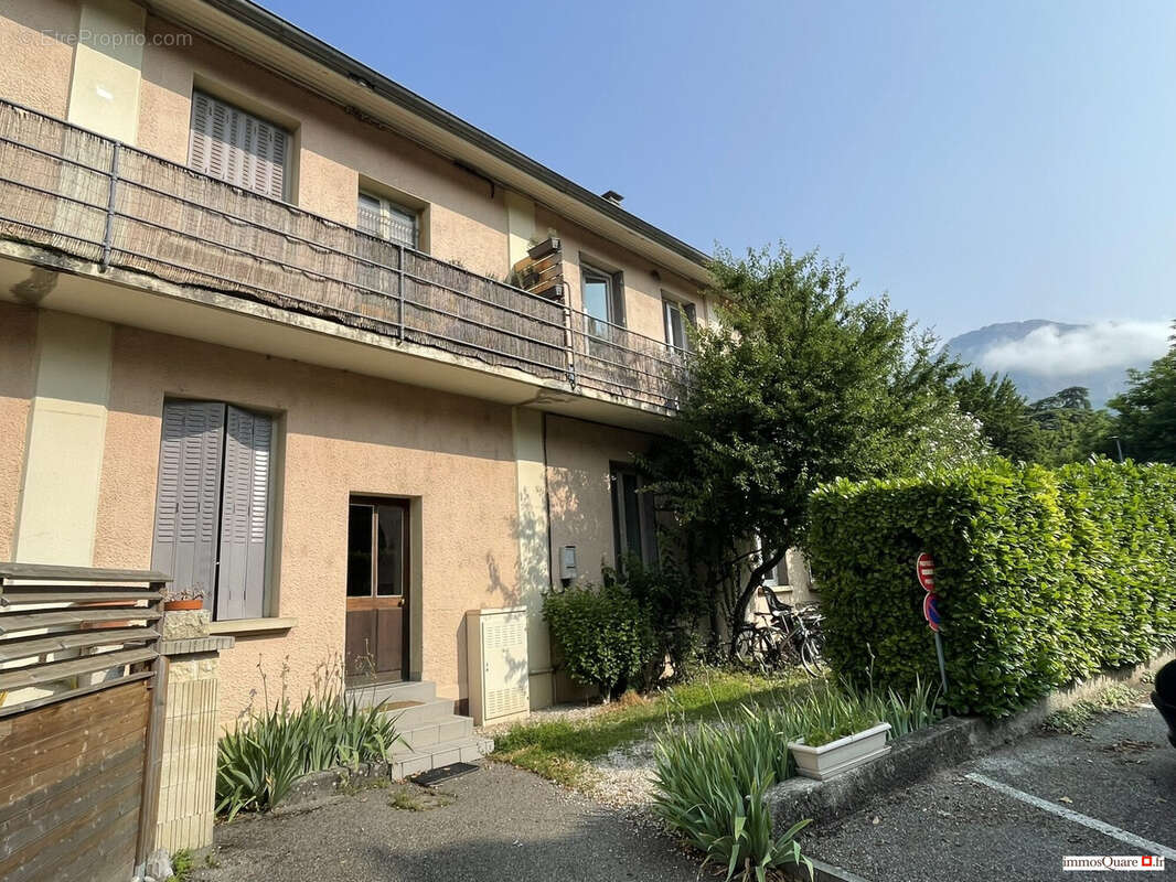 Appartement à LA TRONCHE