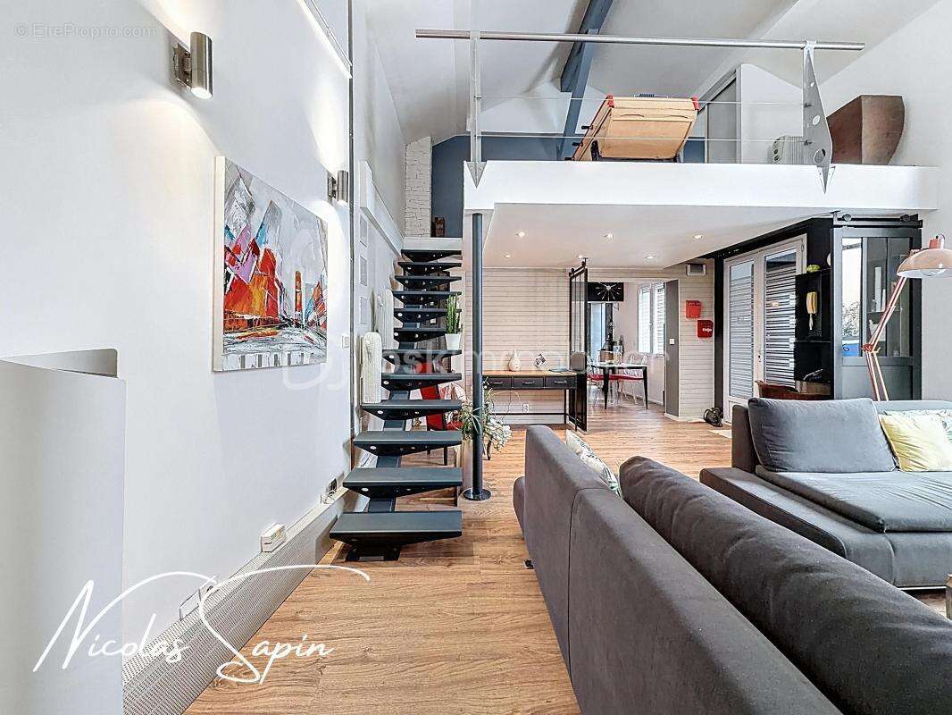 Maison à SAINT-EGREVE