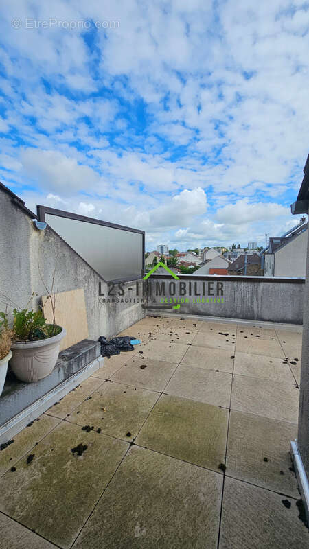 Appartement à VILLIERS-LE-BEL