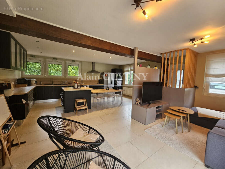 Maison à PONT-L&#039;EVEQUE