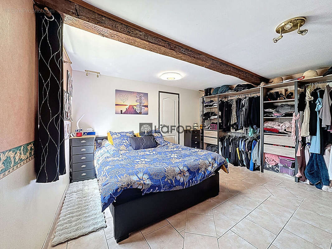 Maison à THERINES