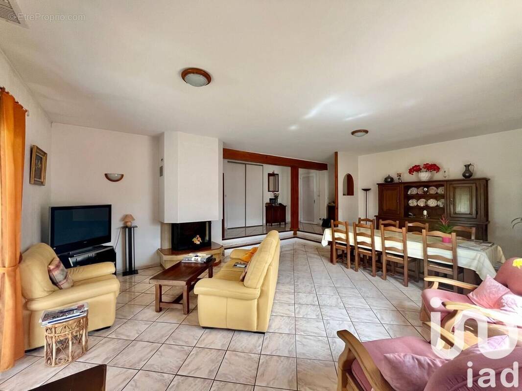 Photo 1 - Maison à COURSAN