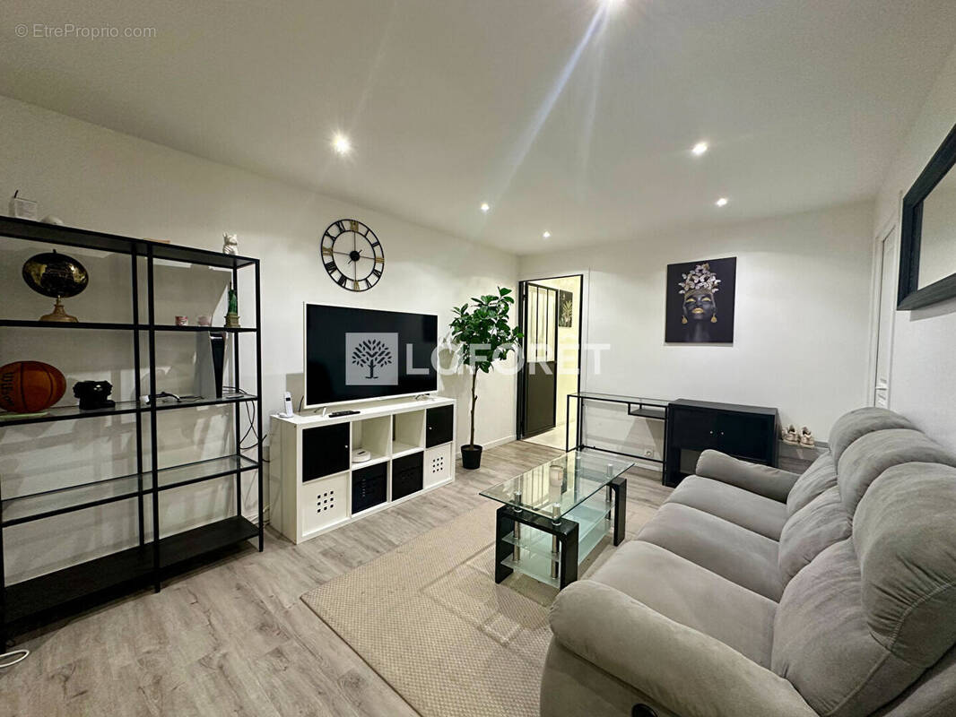 Appartement à JUVISY-SUR-ORGE