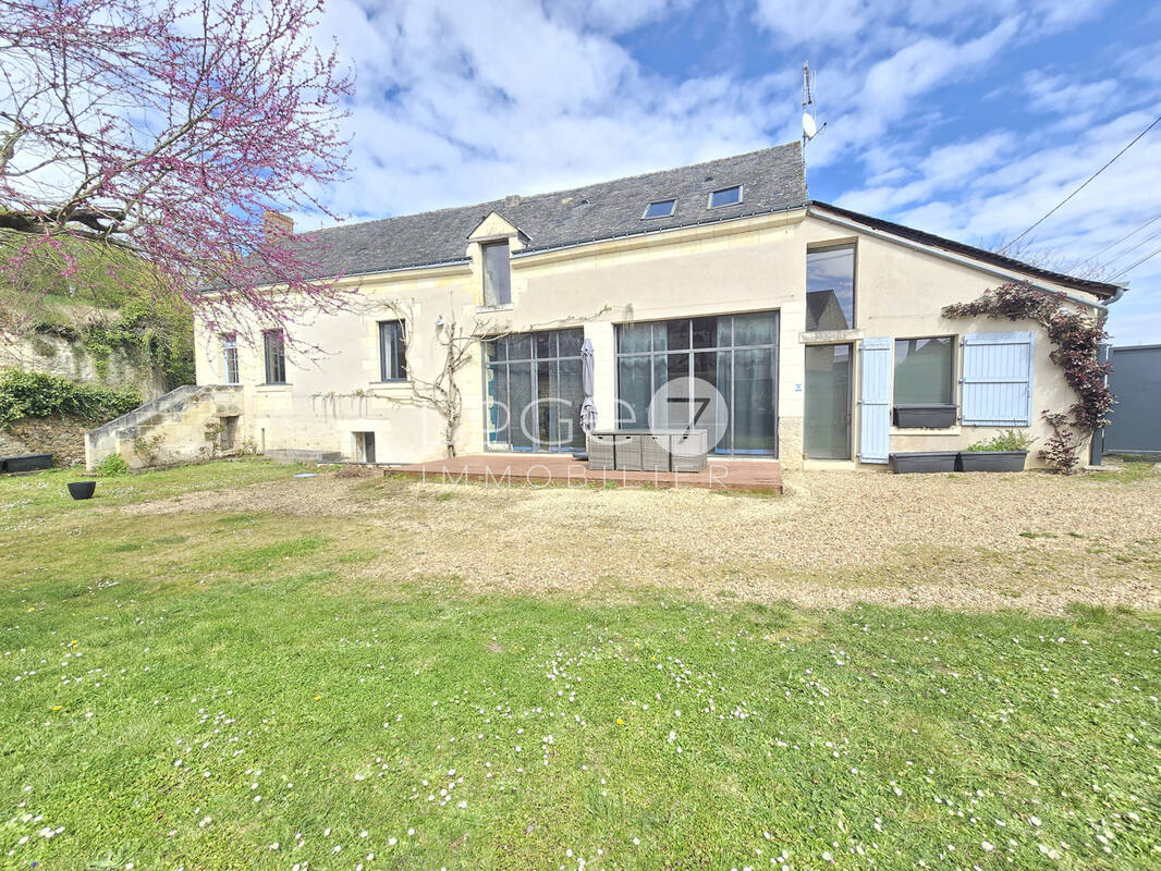 Maison à BRISSAC-QUINCE