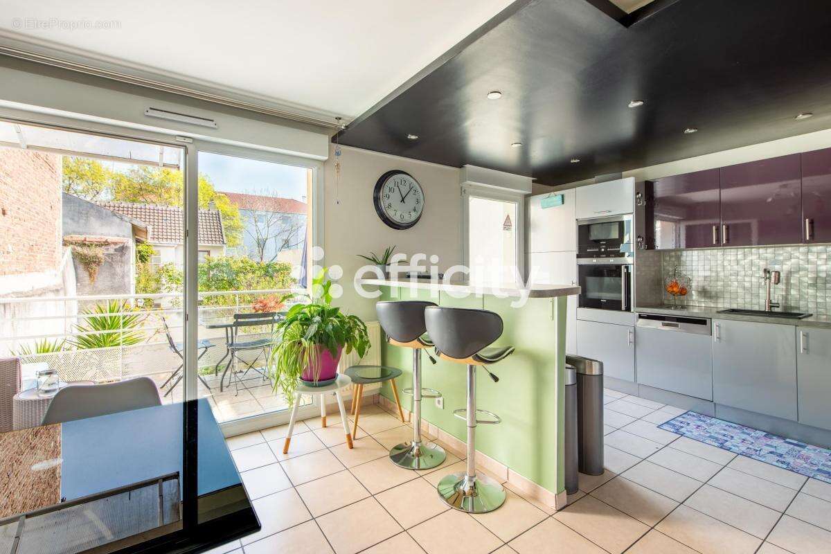 Maison à GENNEVILLIERS