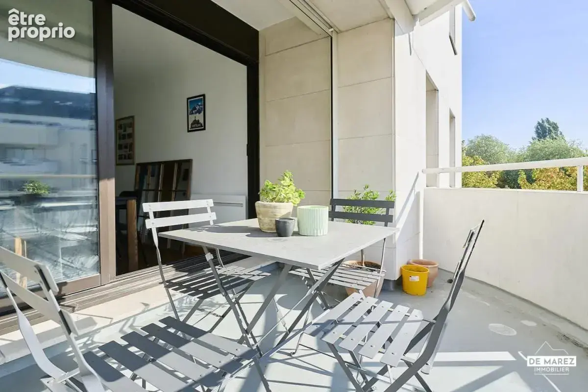 Exclusivite : t4 avec balcon et cave a proximite du tram st maur ! - photo 10