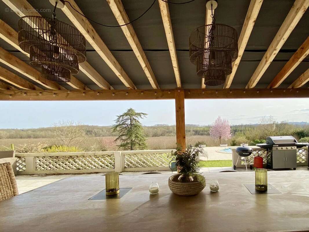 Maison à MONFLANQUIN