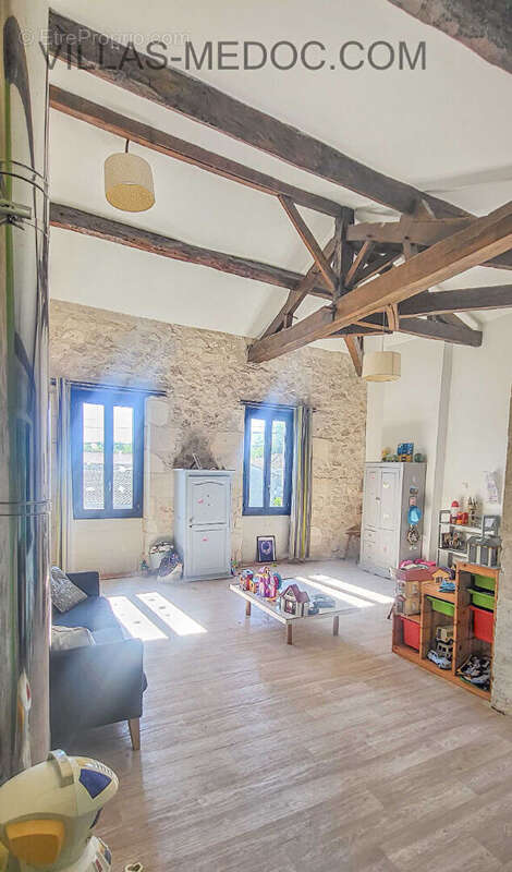 Maison à SAINT-YZANS-DE-MEDOC
