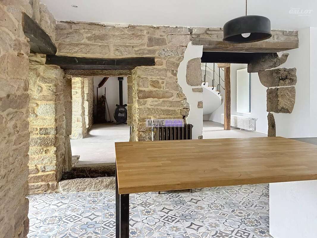 Maison 190 m² à Saint-Nolff  - photo 8