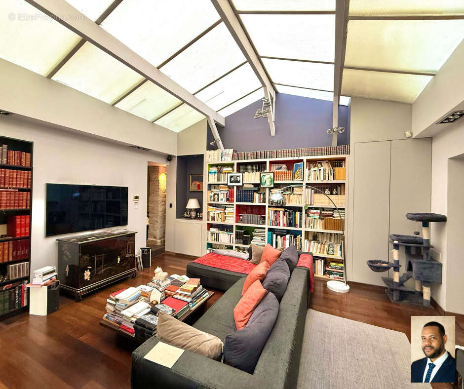 Appartement à PARIS-11E