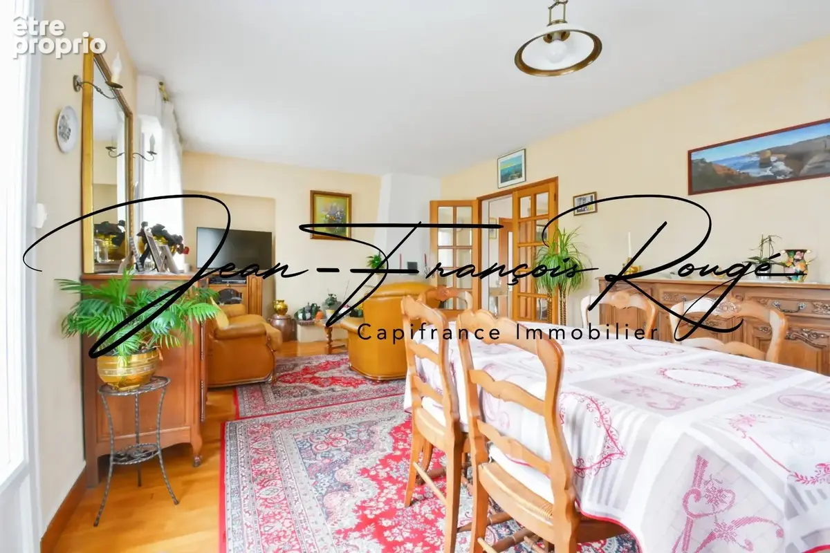 Agneaux, idéalement située, maison familiale de 133 m² avec cinq chambres  !!! - photo 7
