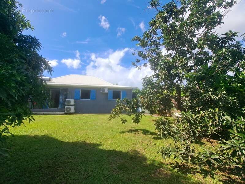 Maison à BAIE-MAHAULT