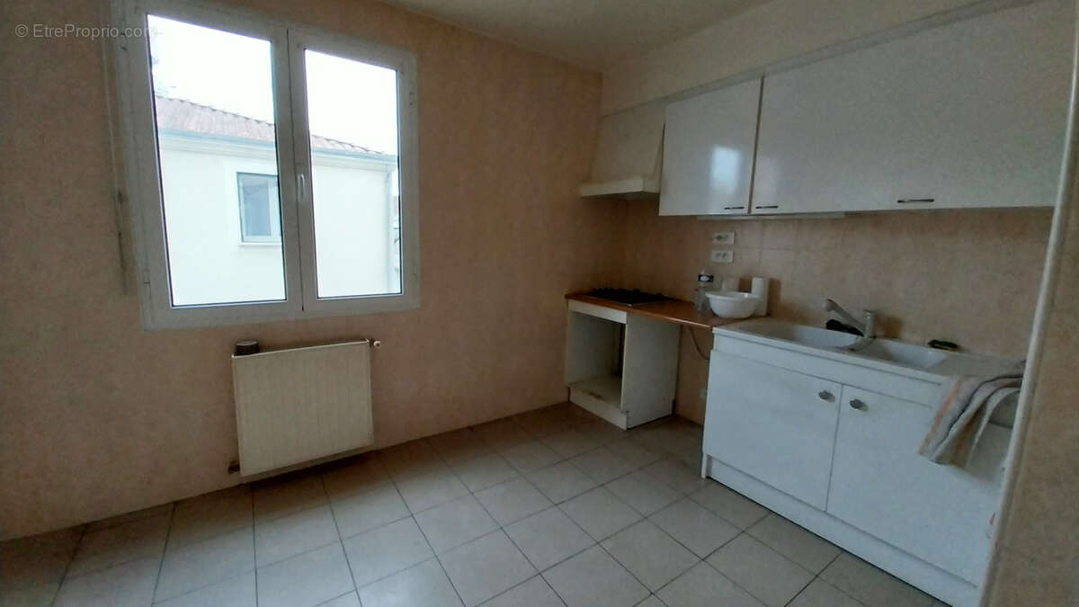 Périgueux Quartier Toulon T4 de 98 m2 en 1ER - photo 3