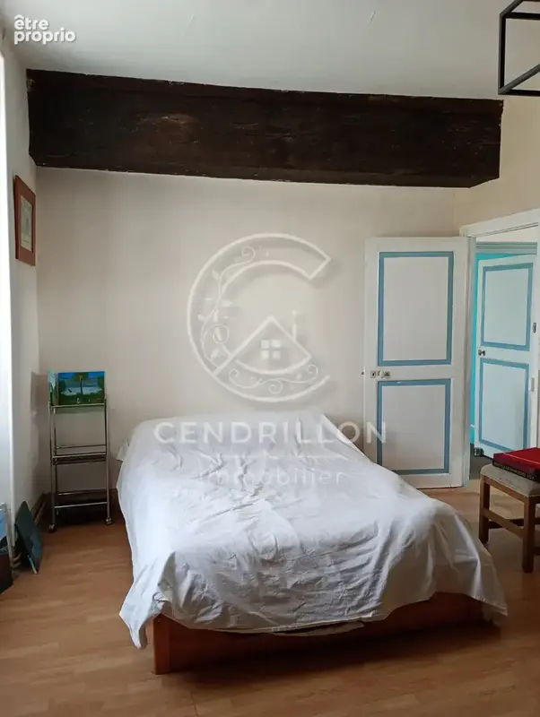 Découvrez cette charmante maison de 84 m2 habitables, idéalement agencée et édifiée sur un terrain de 305 m2. - photo 6
