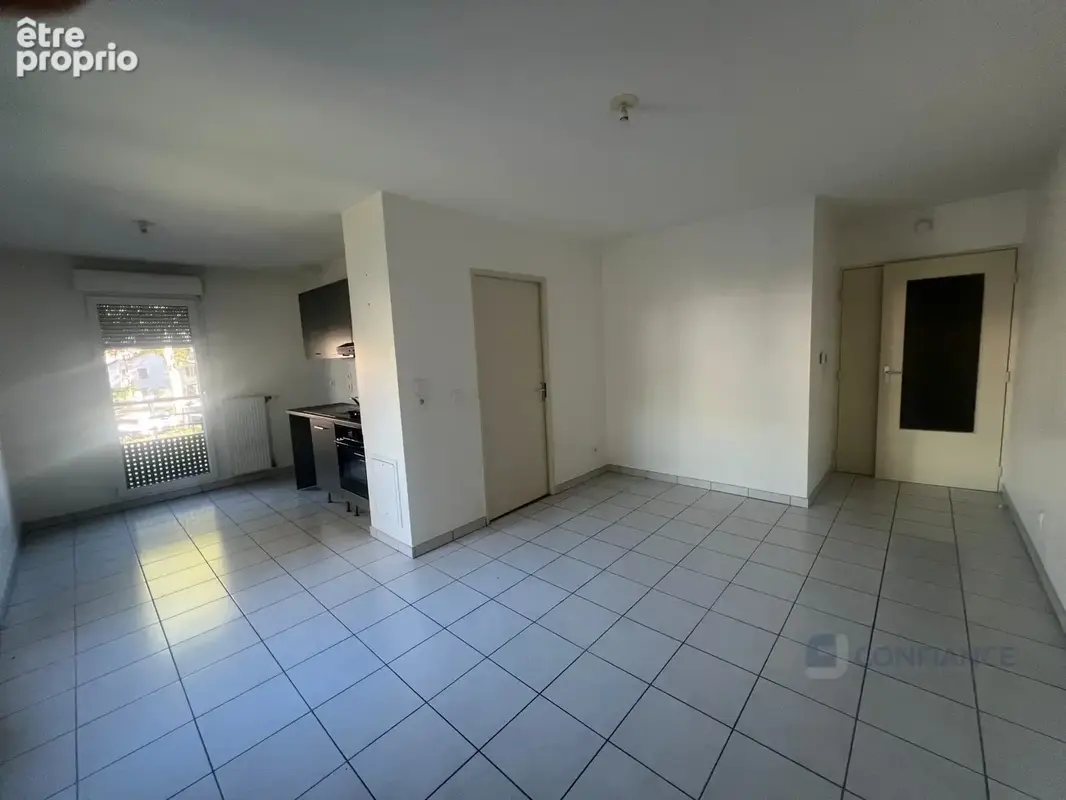 Appartement 3 pièces 56 m² à vendre à Venissieux (69200) - photo 2