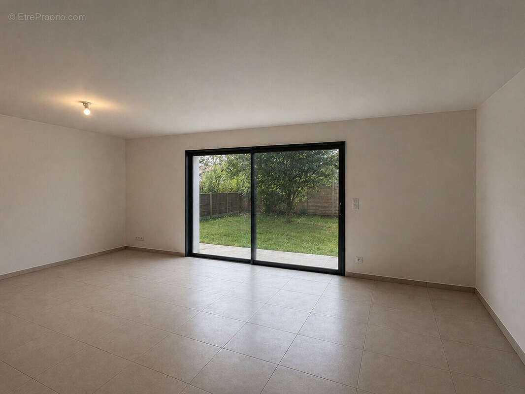 Villenave d'Ornon - Maison de 84m² avec jardin et garage - photo 2