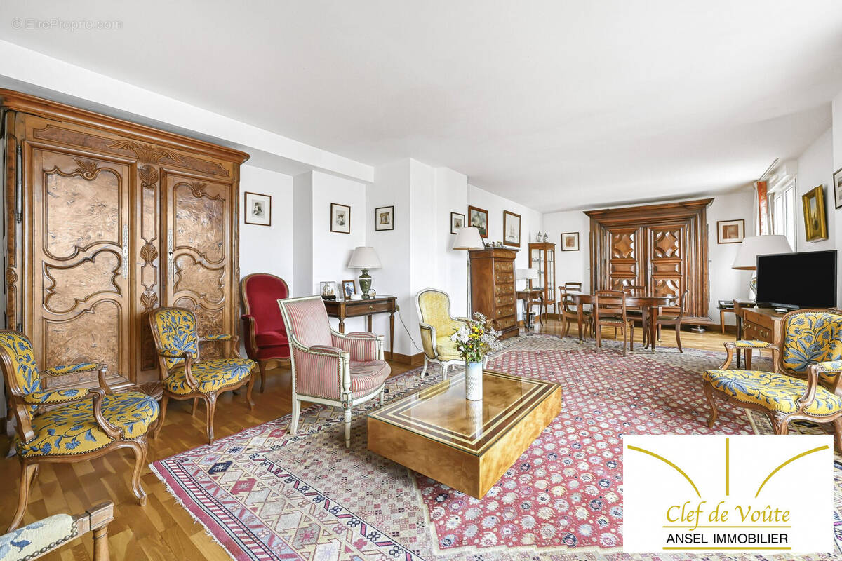 Appartement à RUEIL-MALMAISON